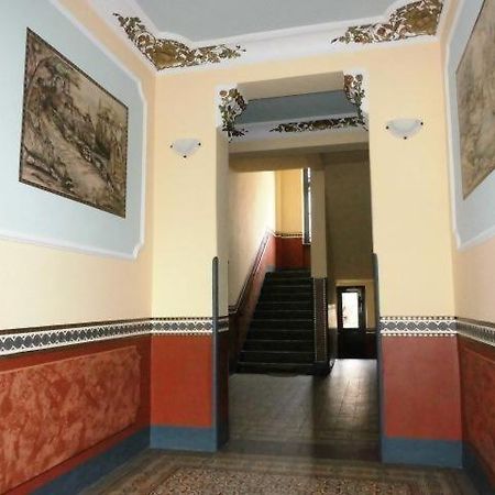 Sehr-Schoene-4-Raum-Maisonette-Fewo-Mit-110Qm-Balkon-Zentral-Preiswert-T7 Dresden Bagian luar foto